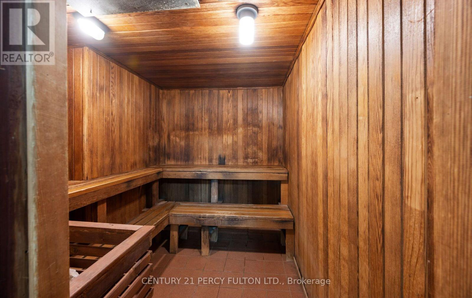 624 - 7825 Bayview Avenue Property Photo 37