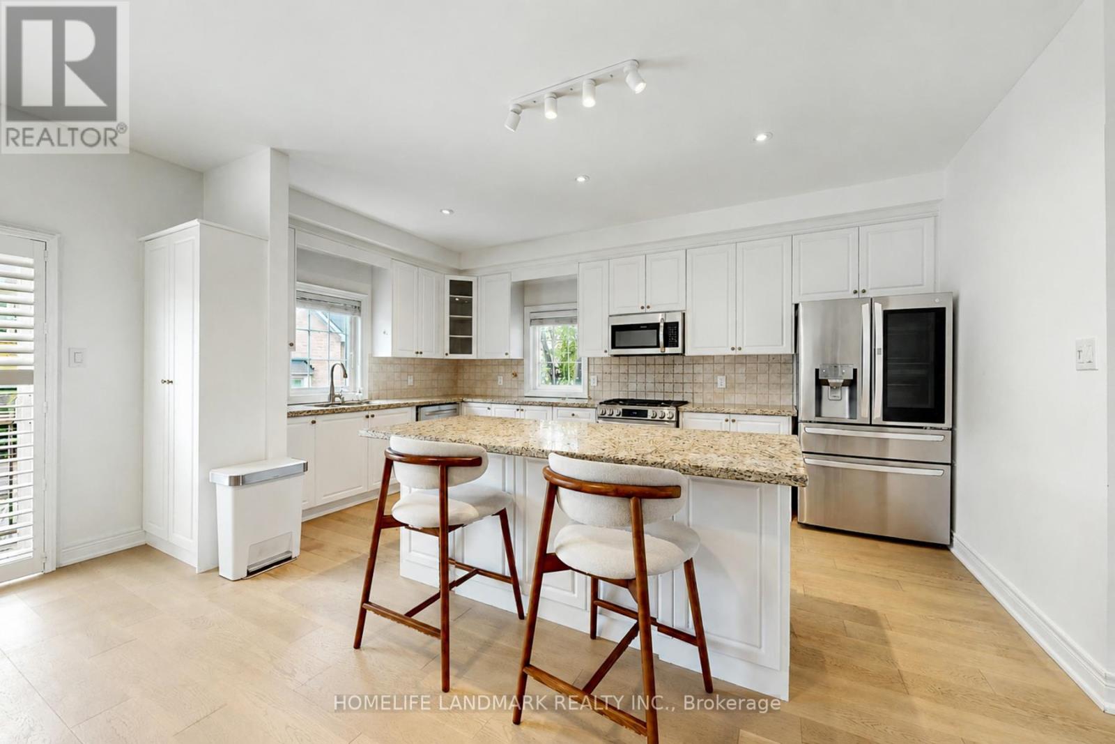 27 - 8900 Bathurst Street Property Photo 18