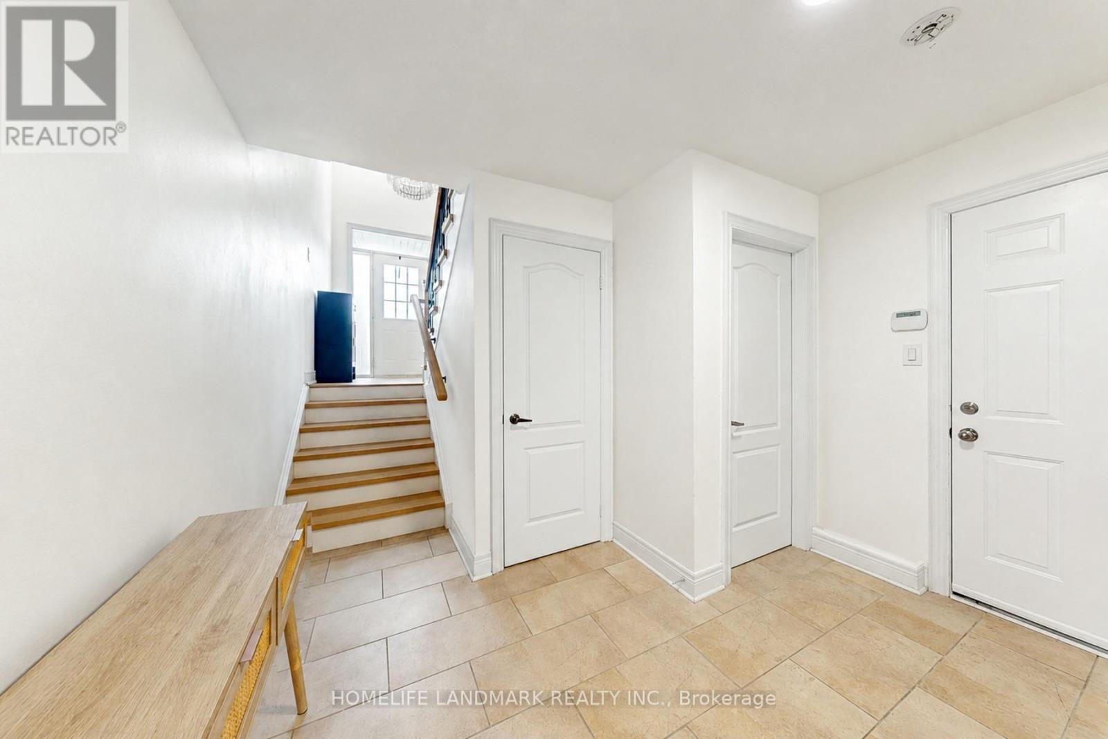 27 - 8900 Bathurst Street Property Photo 35