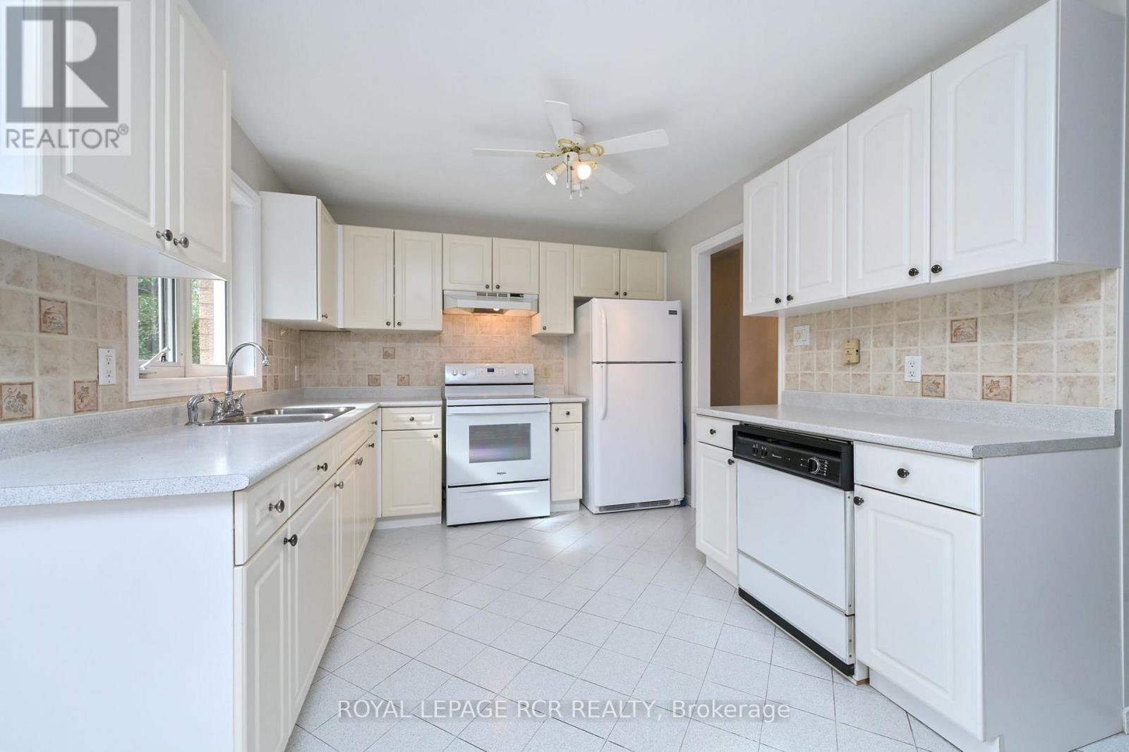 7 Moore Avenue Property Photo 9