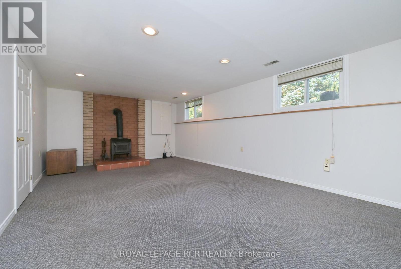 7 Moore Avenue Property Photo 25
