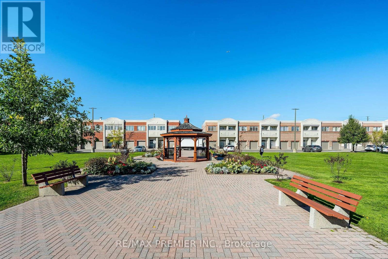 304 - 9451 Jane Street Property Photo 2