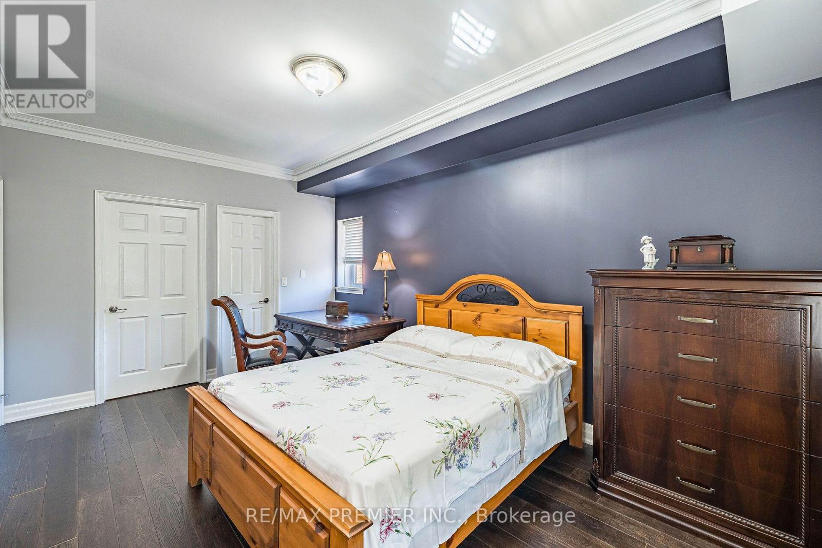 304 - 9451 Jane Street Property Photo 15