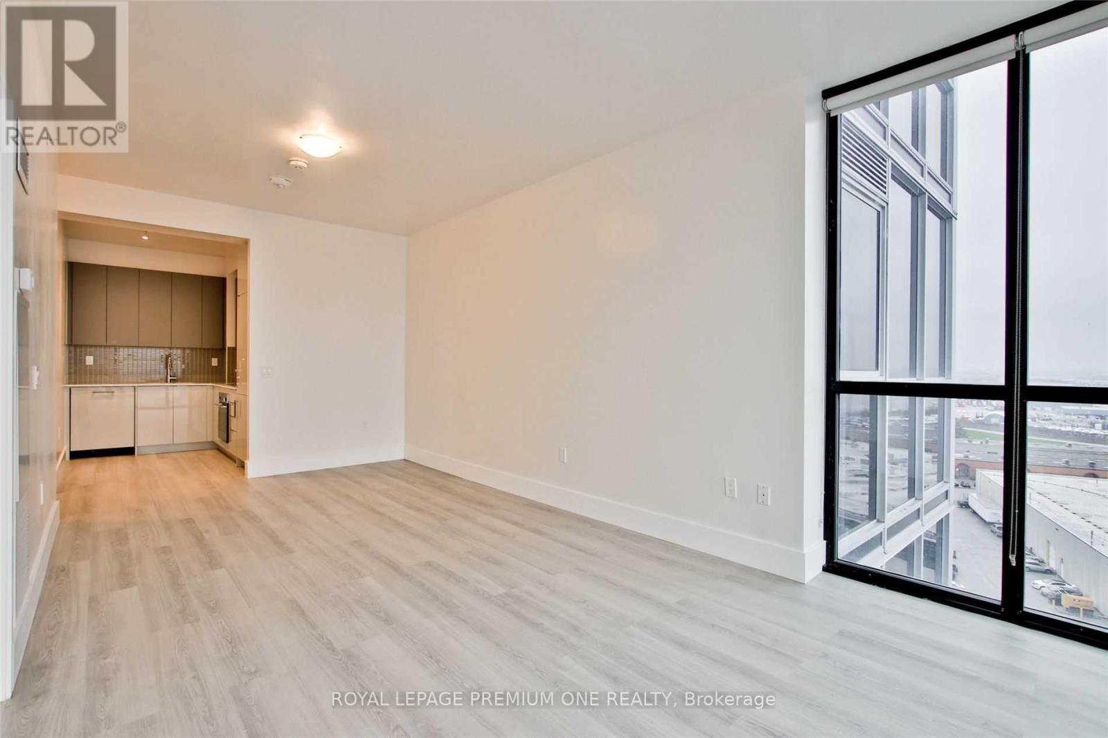 1409 - 2916 Highway 7 Road Property Photo 8