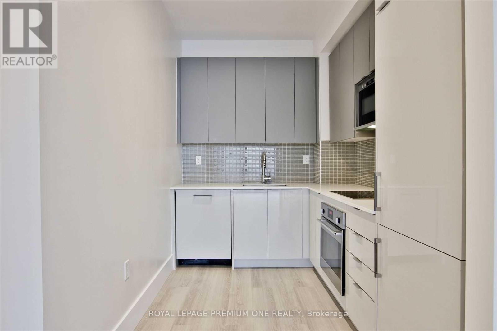 1409 - 2916 Highway 7 Road Property Photo 11