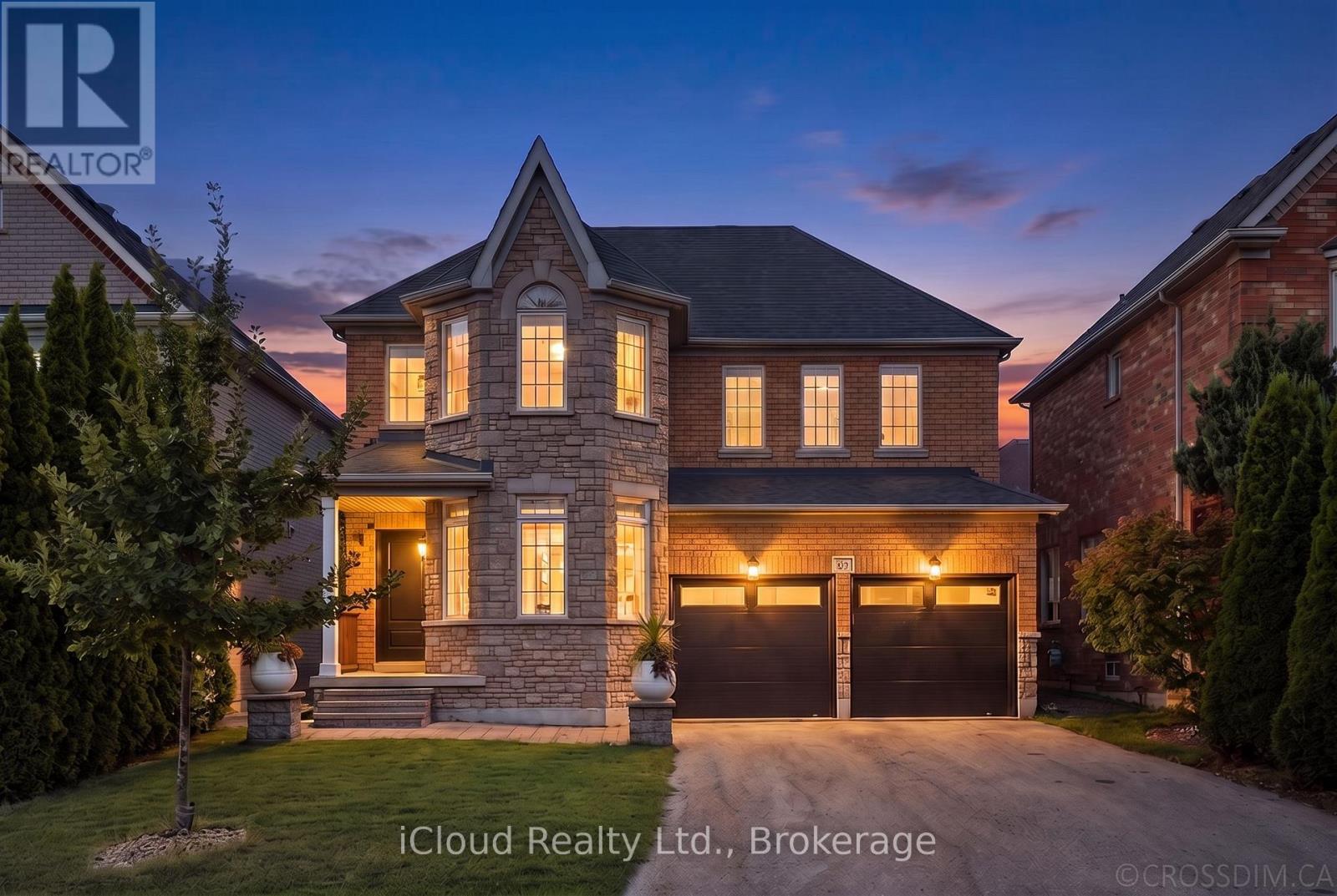 60 Tuscana Boulevard Property Photo 1