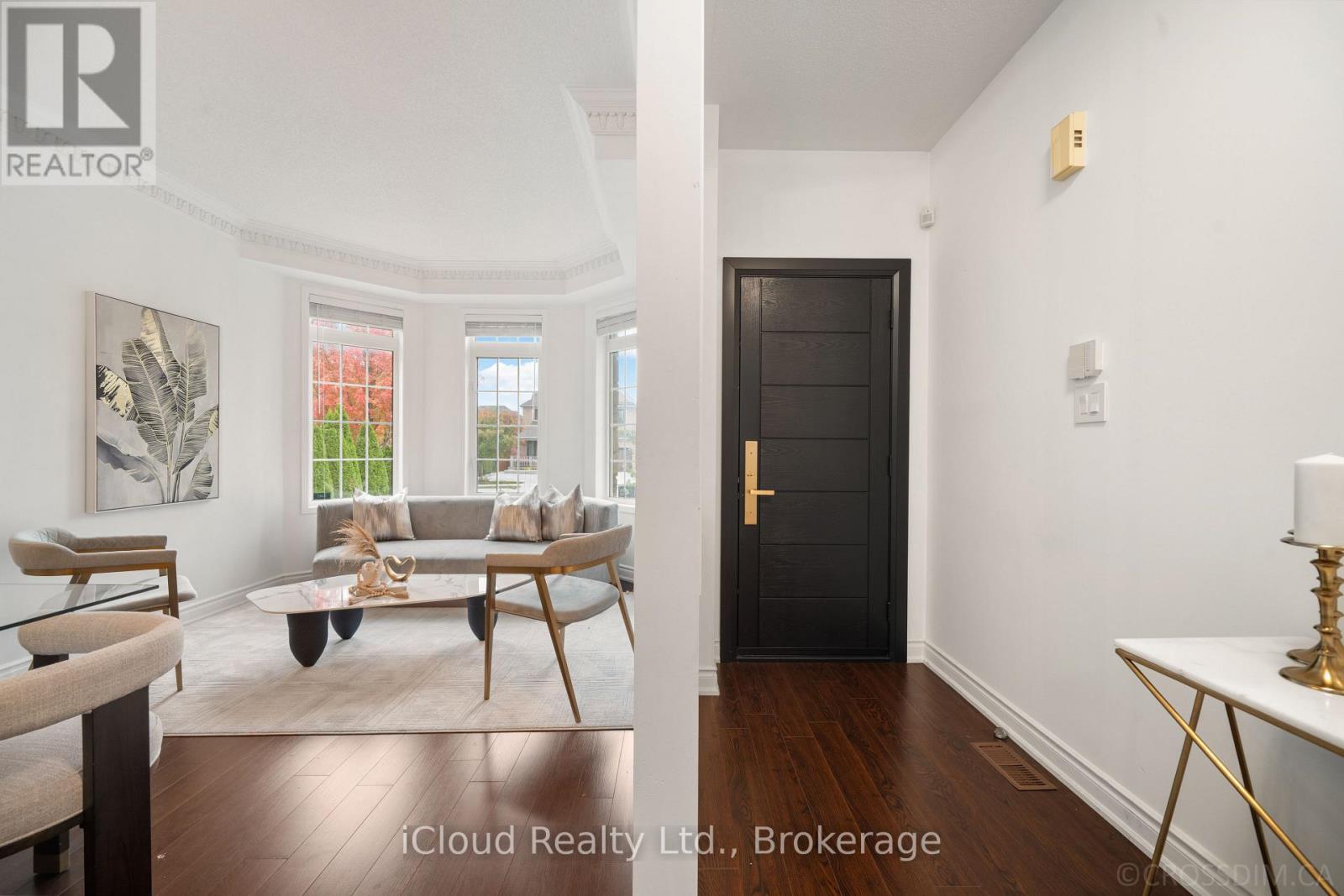 60 Tuscana Boulevard Property Photo 9