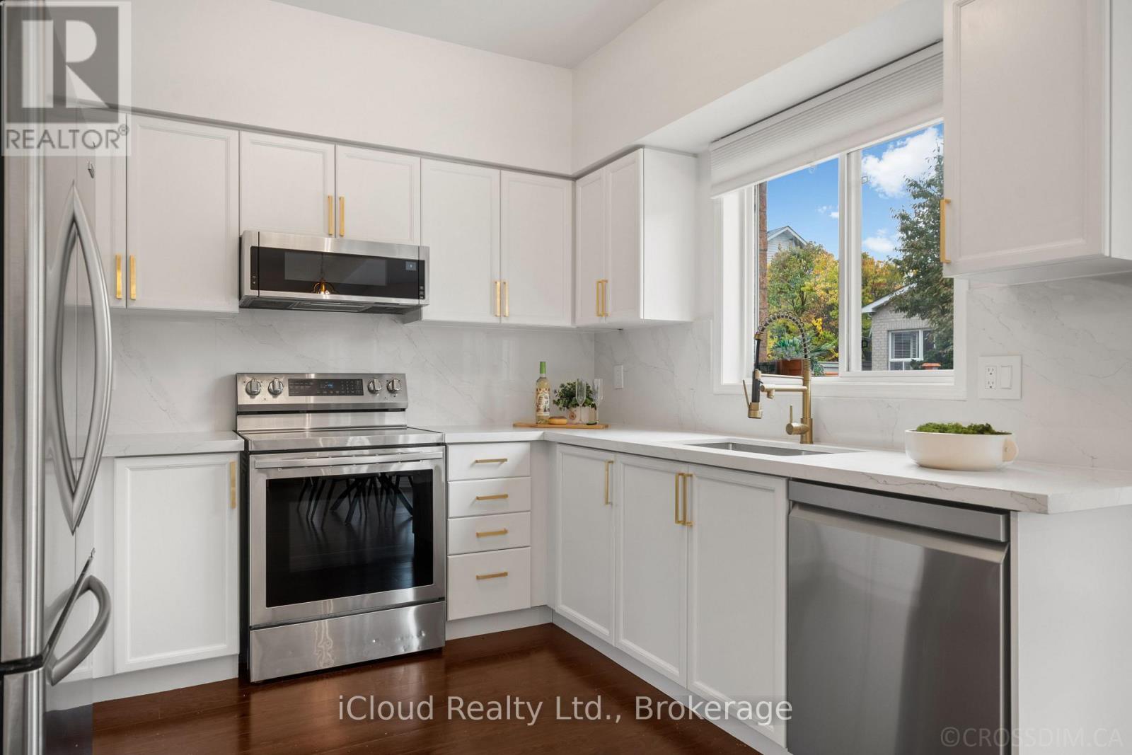 60 Tuscana Boulevard Property Photo 15