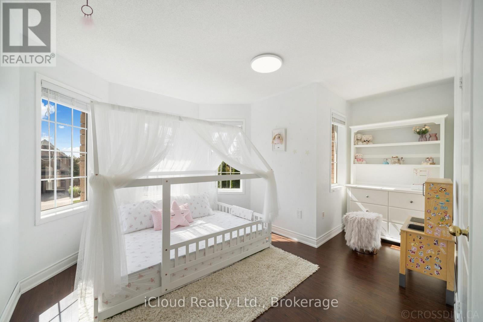 60 Tuscana Boulevard Property Photo 31