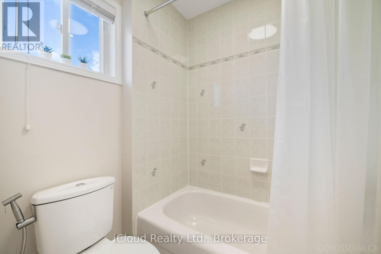 60 Tuscana Boulevard Property Photo 34