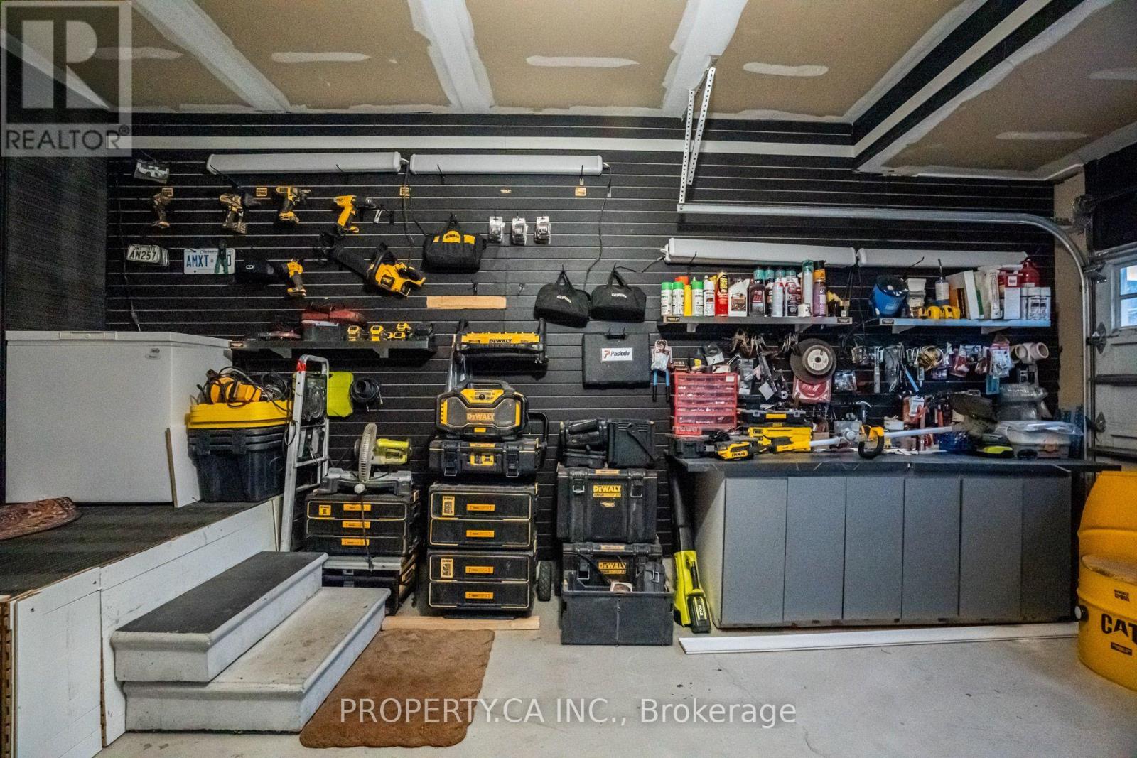 17 Jones Street Property Photo 35