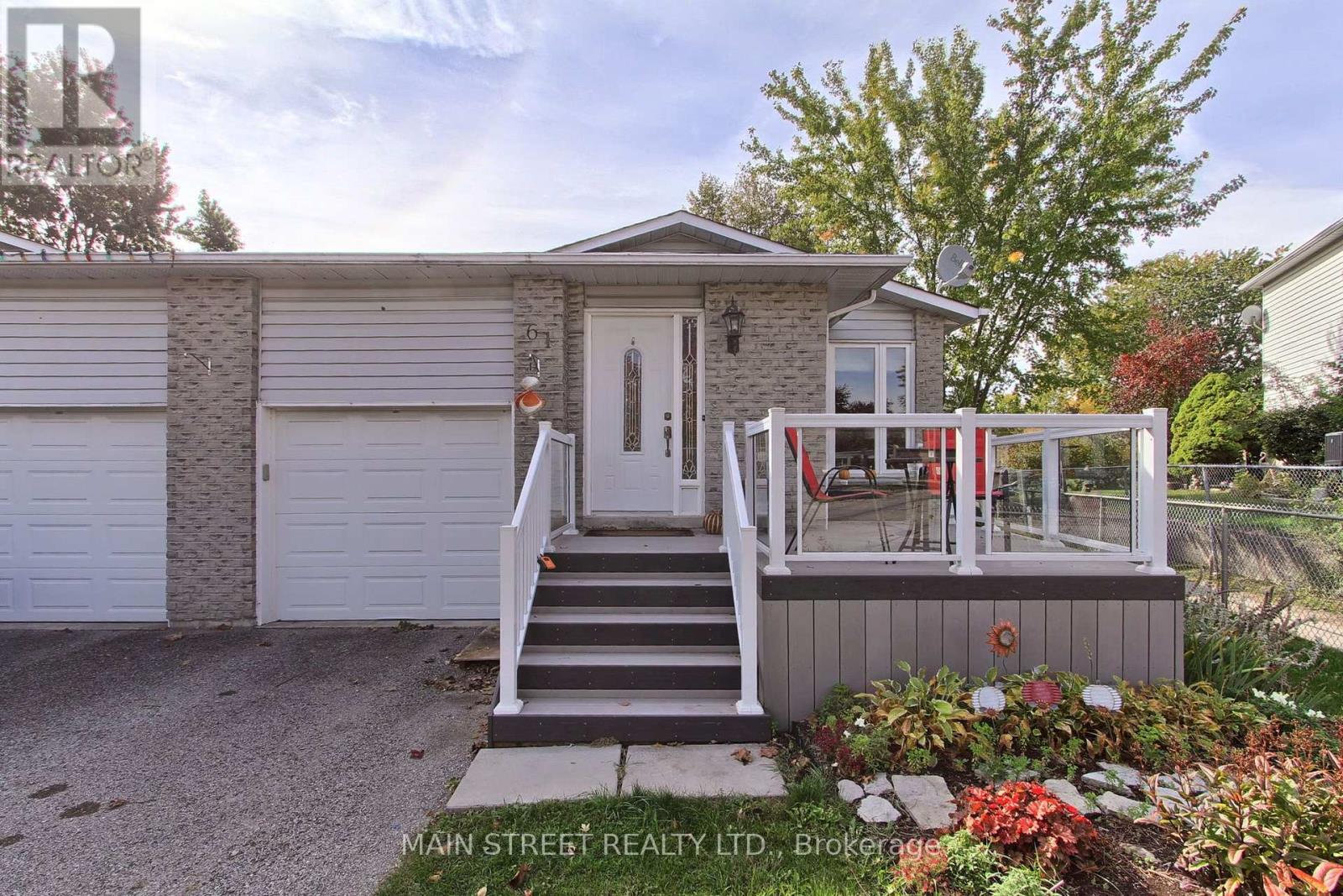 61 Hudson Crescent Property Photo 1