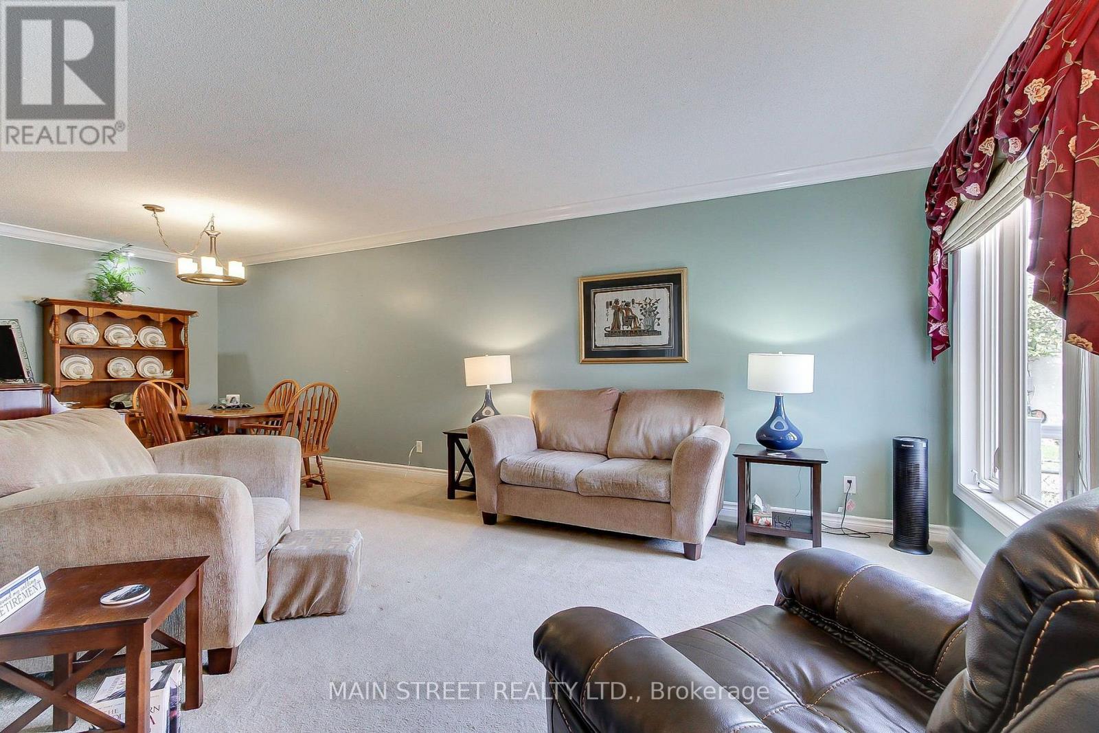 61 Hudson Crescent Property Photo 6