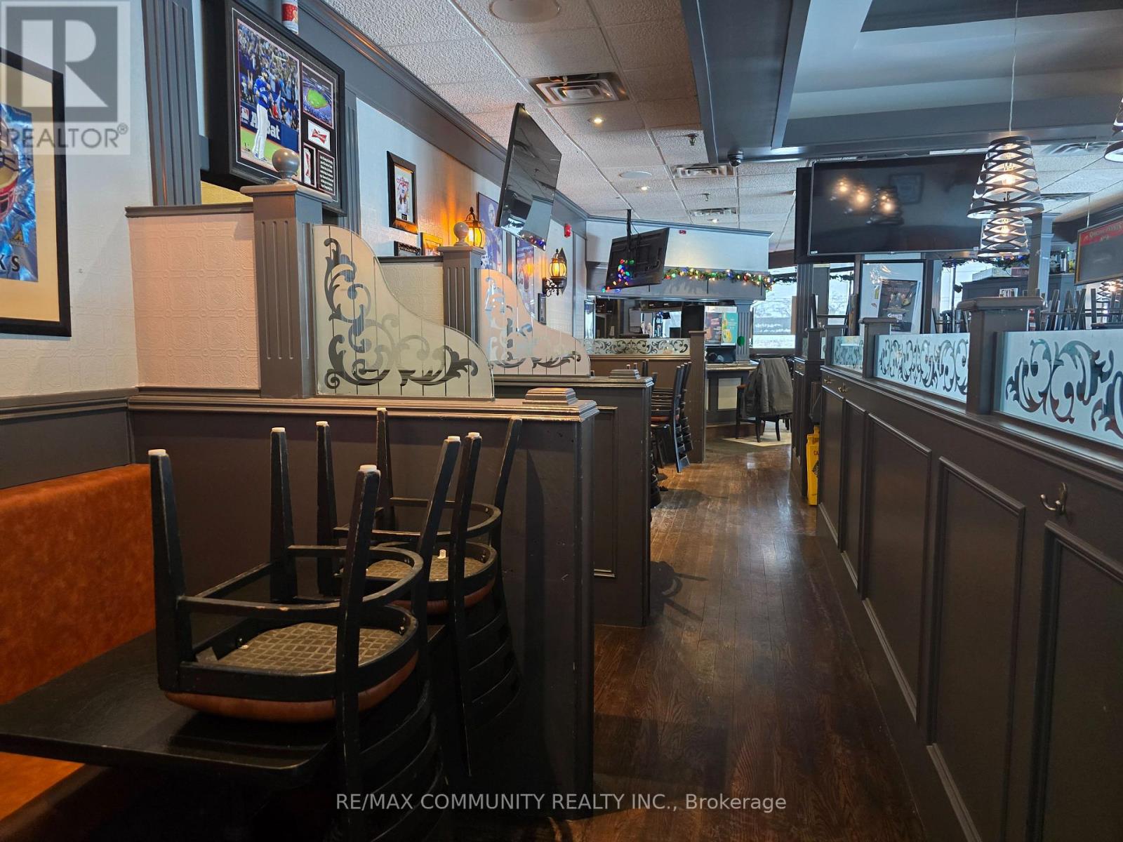 101 - 1091 Gorham Street Property Photo 10