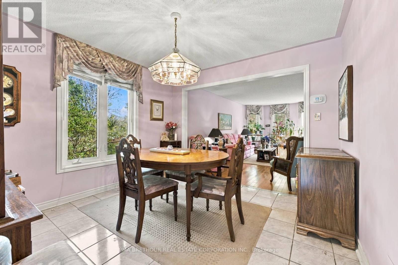 18 Deerglen Terrace Property Photo 7