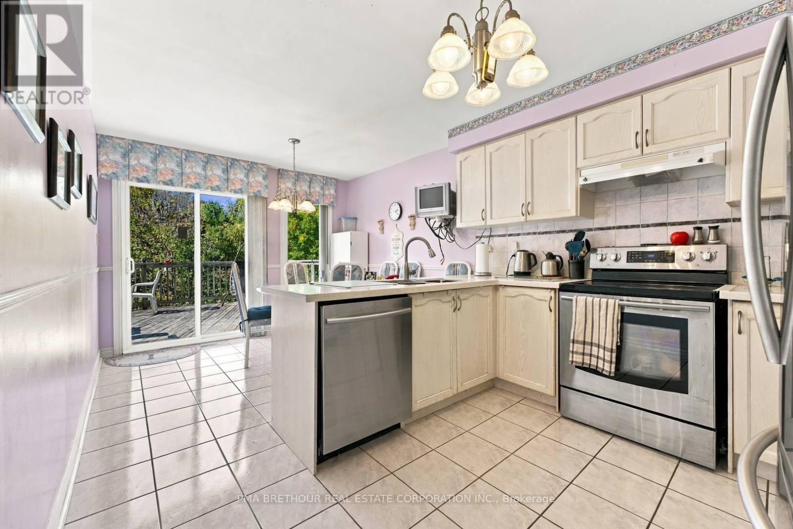 18 Deerglen Terrace Property Photo 8