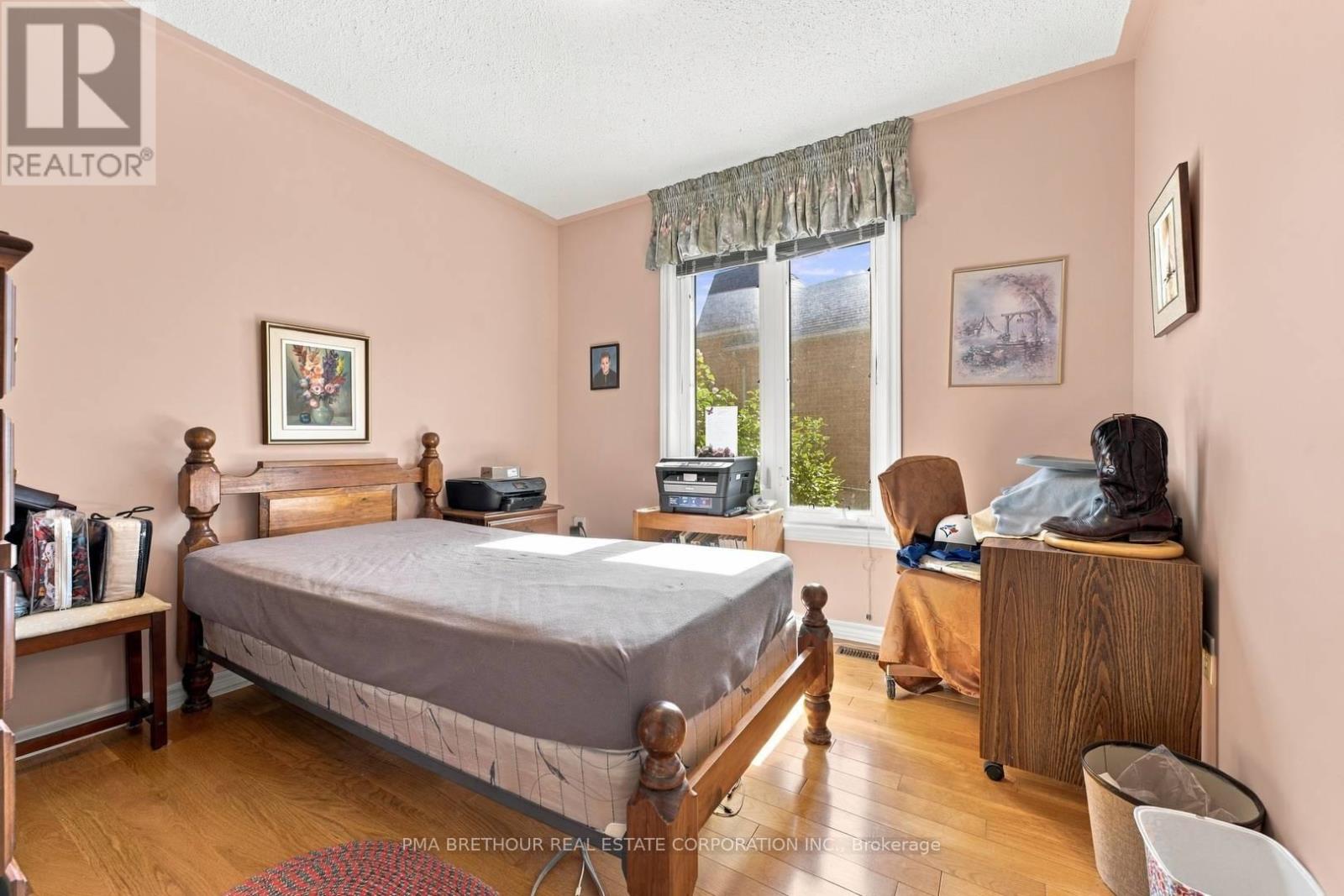18 Deerglen Terrace Property Photo 17