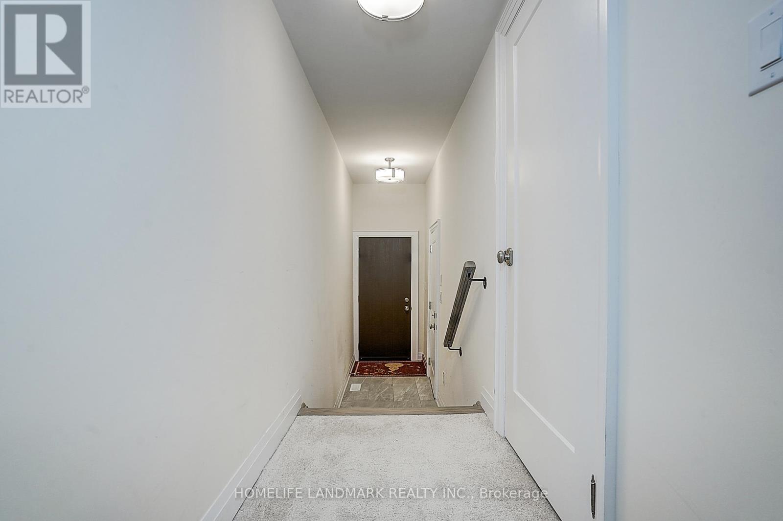 4263 Major Mackenzie Drive E Property Photo 6