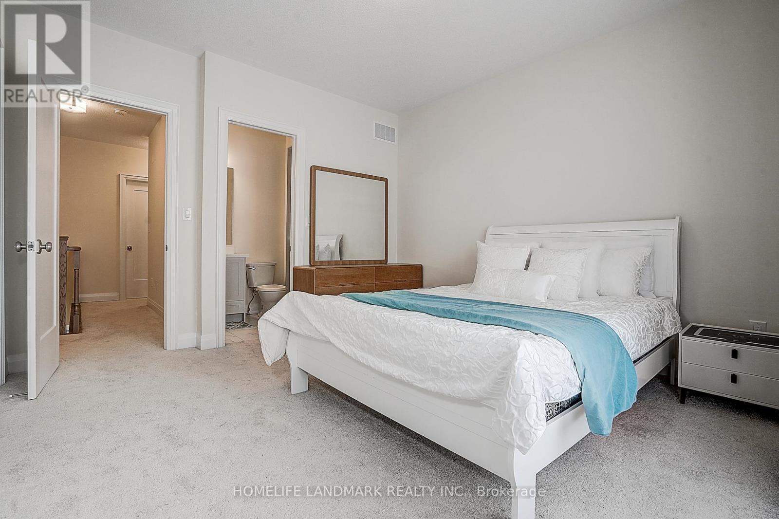 4263 Major Mackenzie Drive E Property Photo 27
