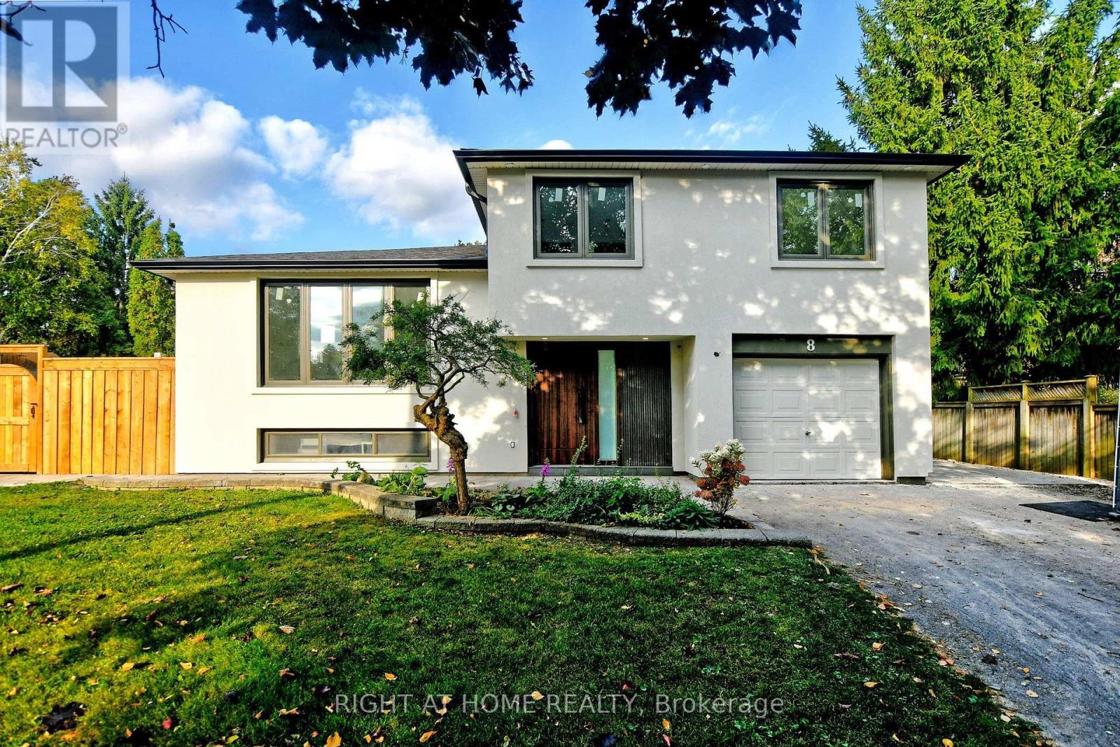 8 Hill Drive Property Photo 1