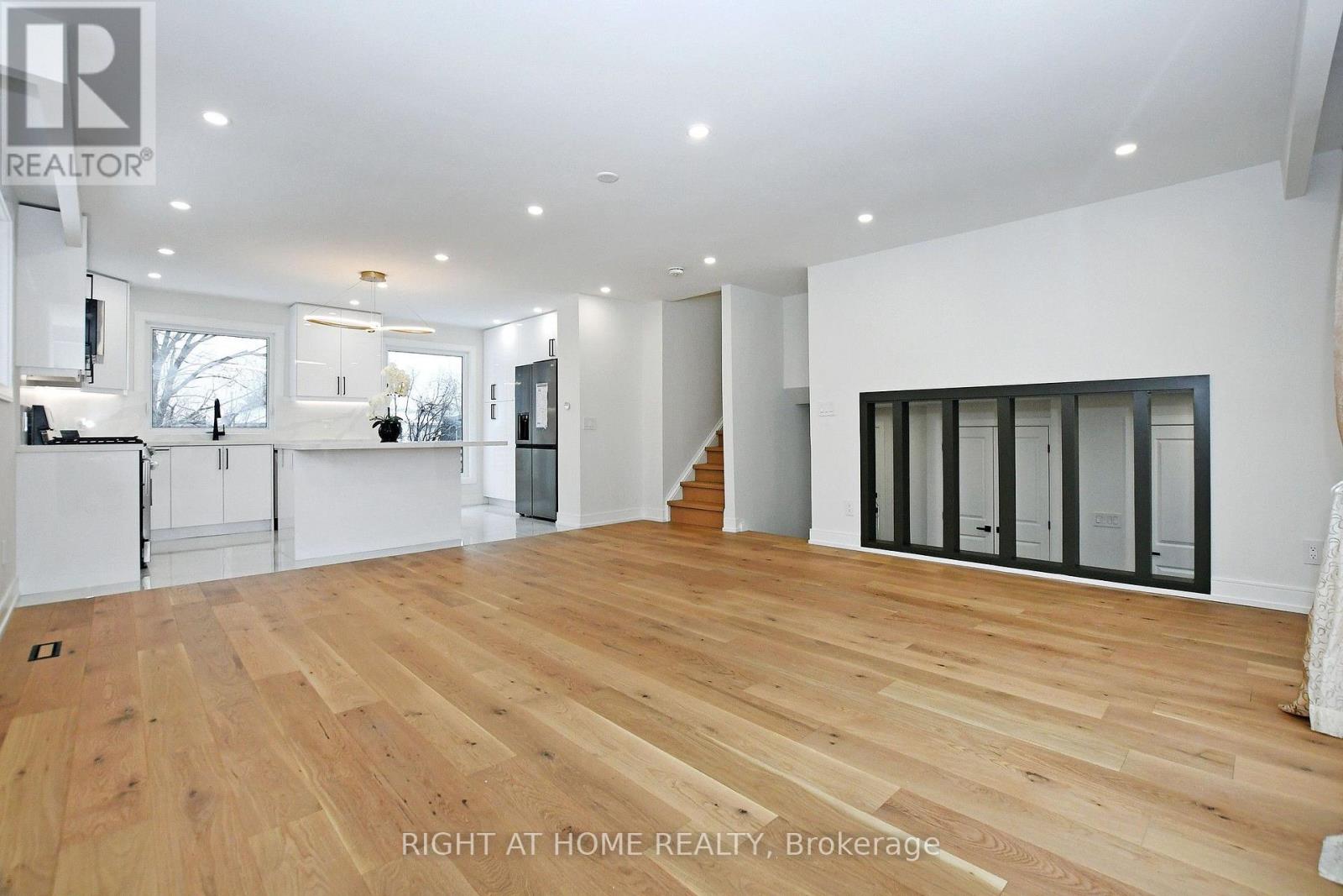 8 Hill Drive Property Photo 9
