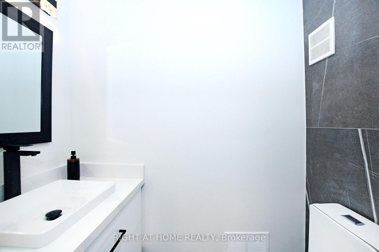 8 Hill Drive Property Photo 25