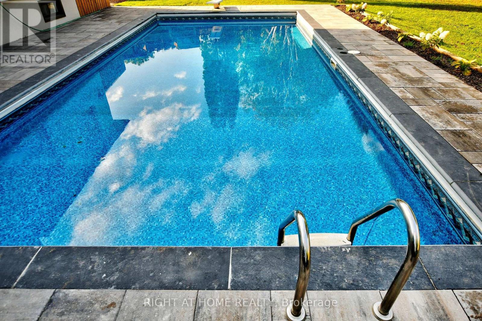 8 Hill Drive Property Photo 36