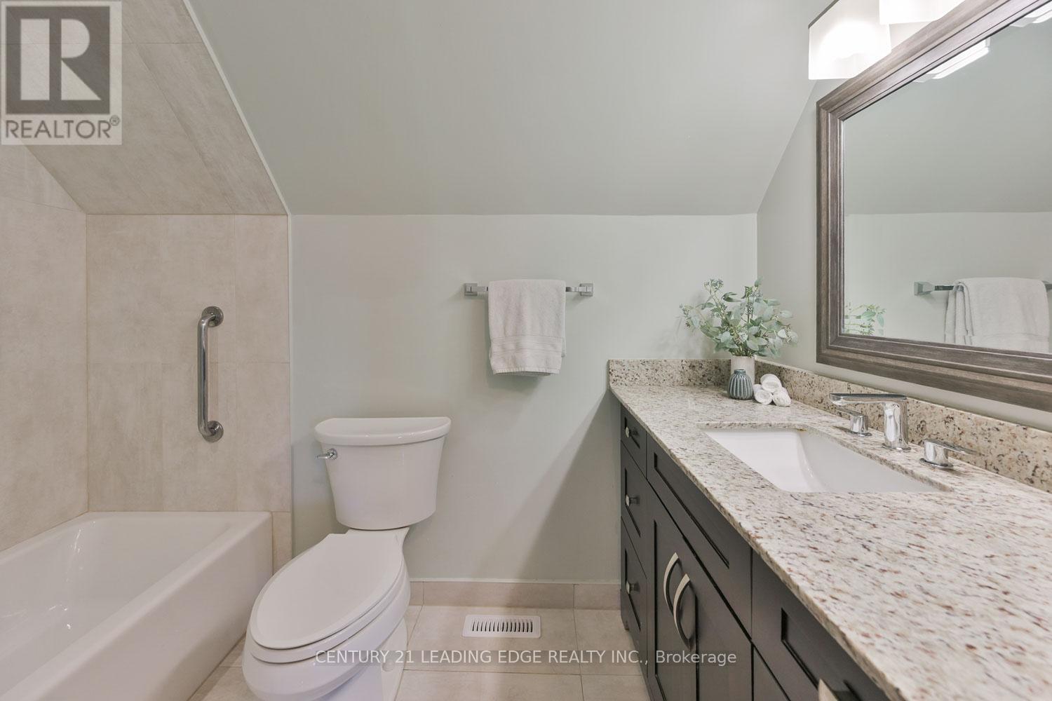 30 Mcguire Crescent Property Photo 25