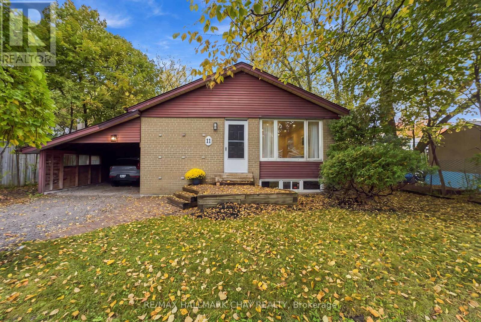 11 Davidson Road Property Photo 1