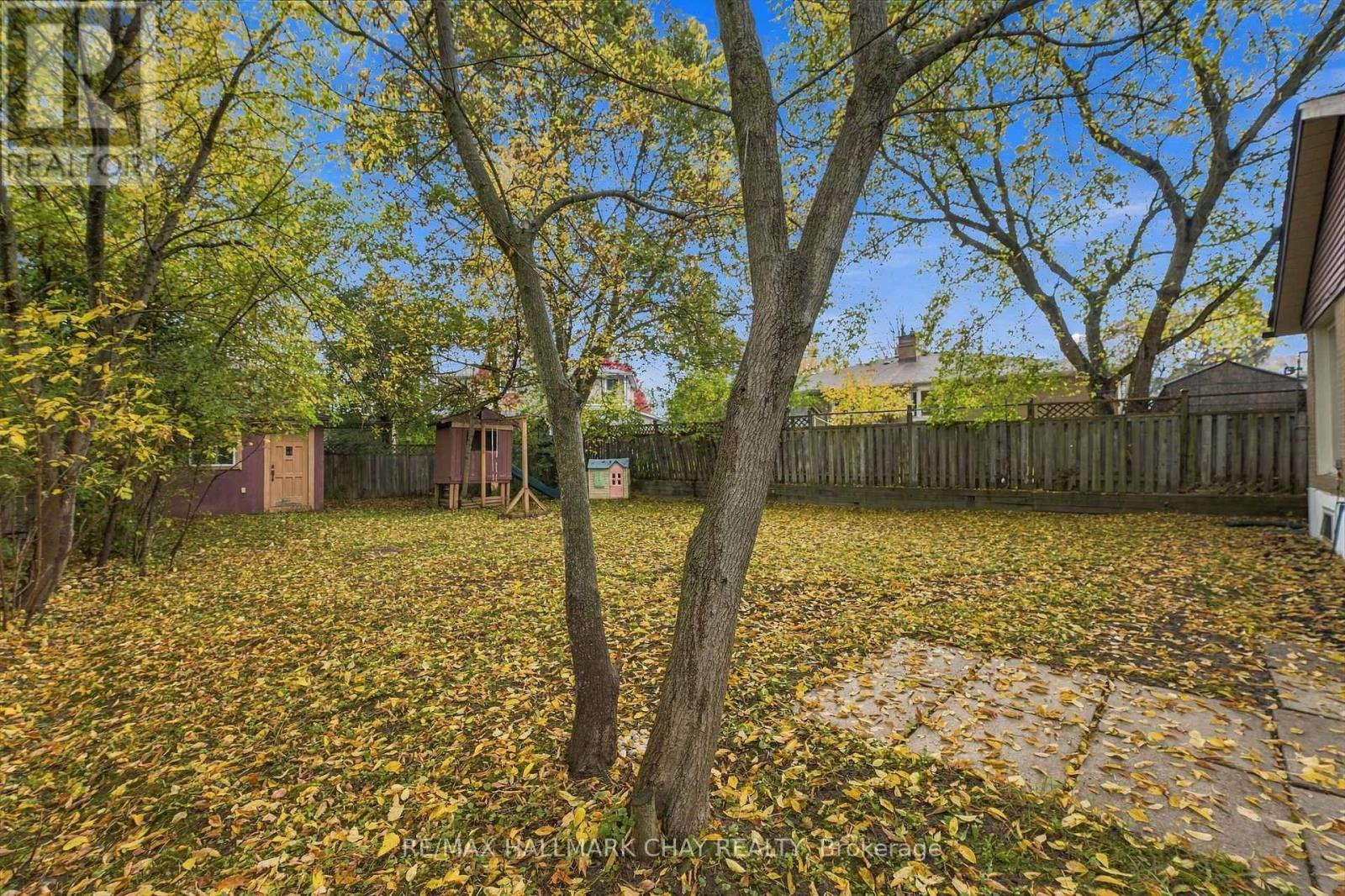 11 Davidson Road Property Photo 24