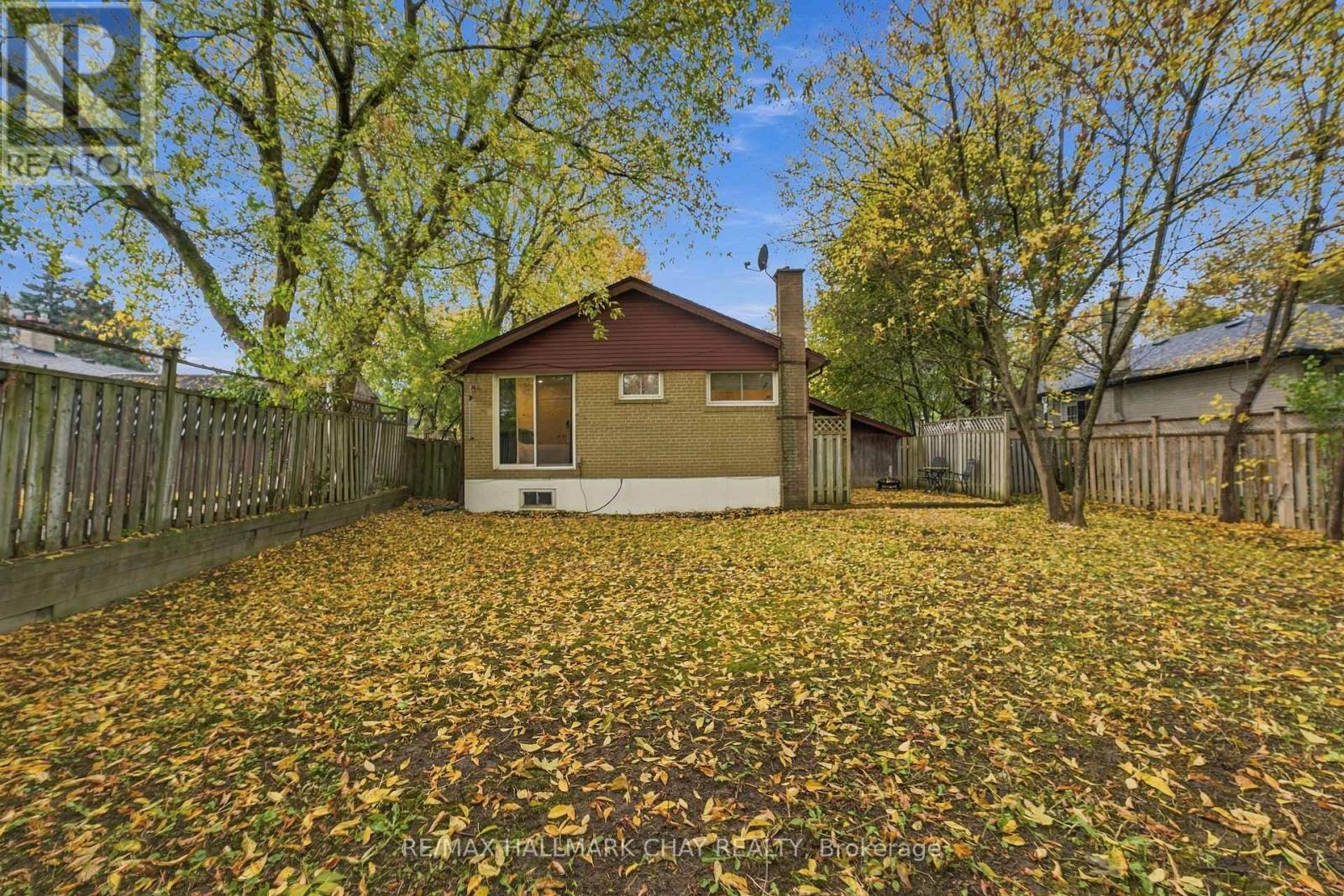 11 Davidson Road Property Photo 27