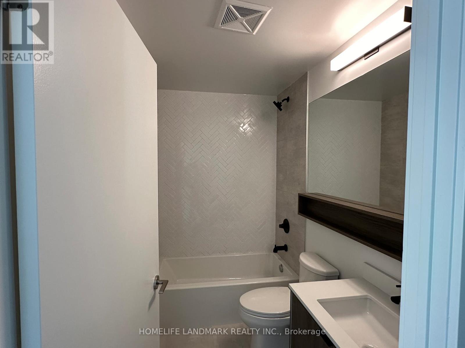 209 - 8888 Yonge Street Property Photo 17