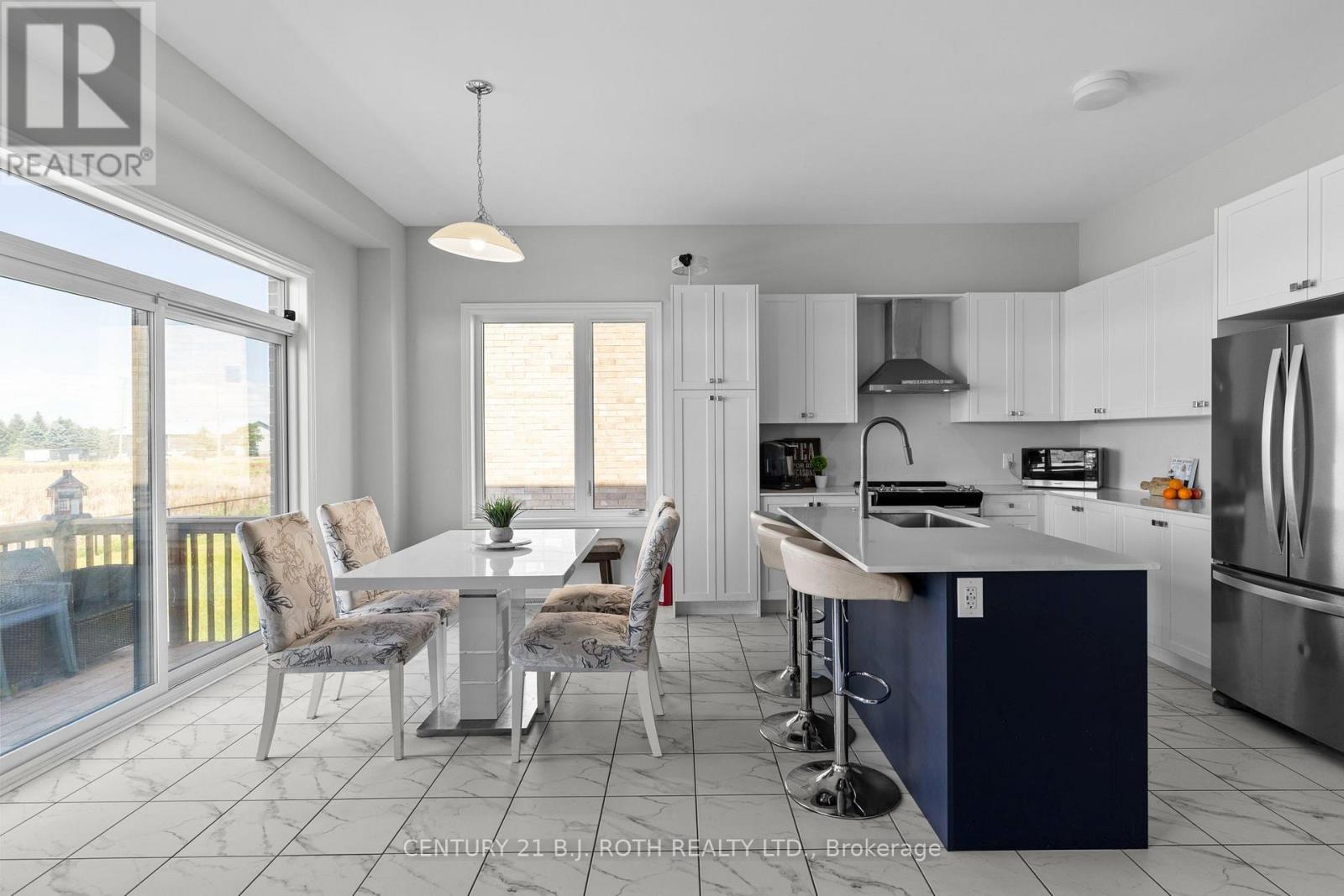 6 Henderson Street Property Photo 12