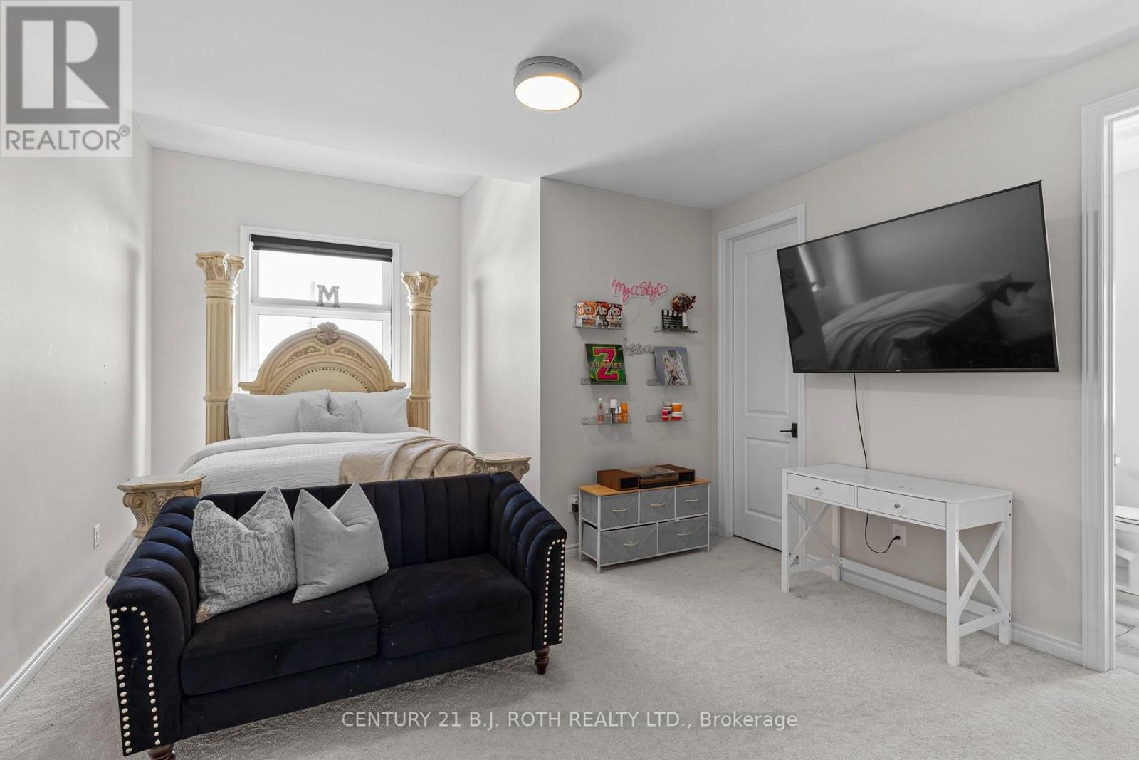 6 Henderson Street Property Photo 22