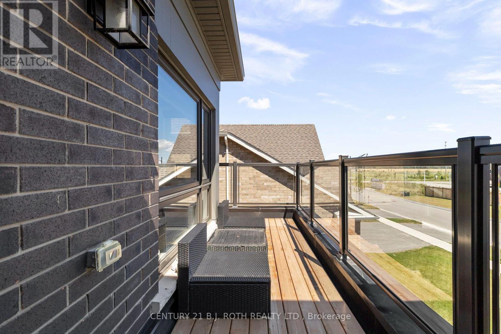 6 Henderson Street Property Photo 26