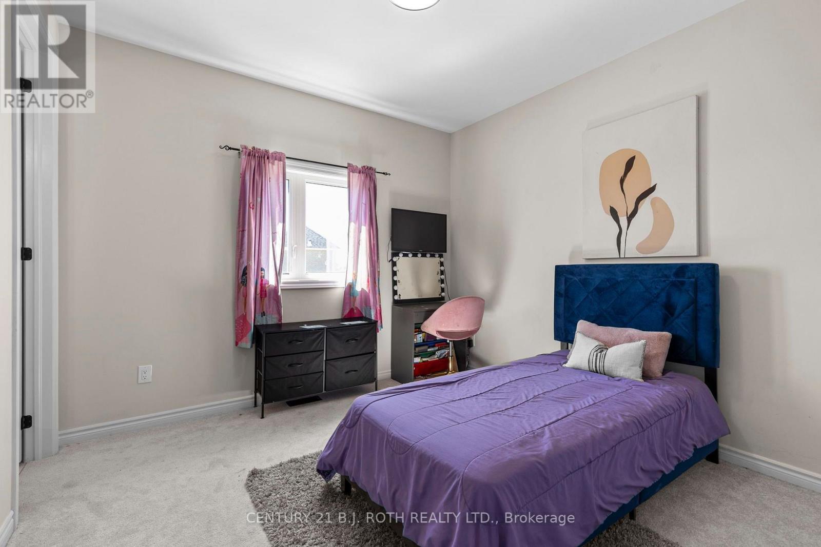 6 Henderson Street Property Photo 30