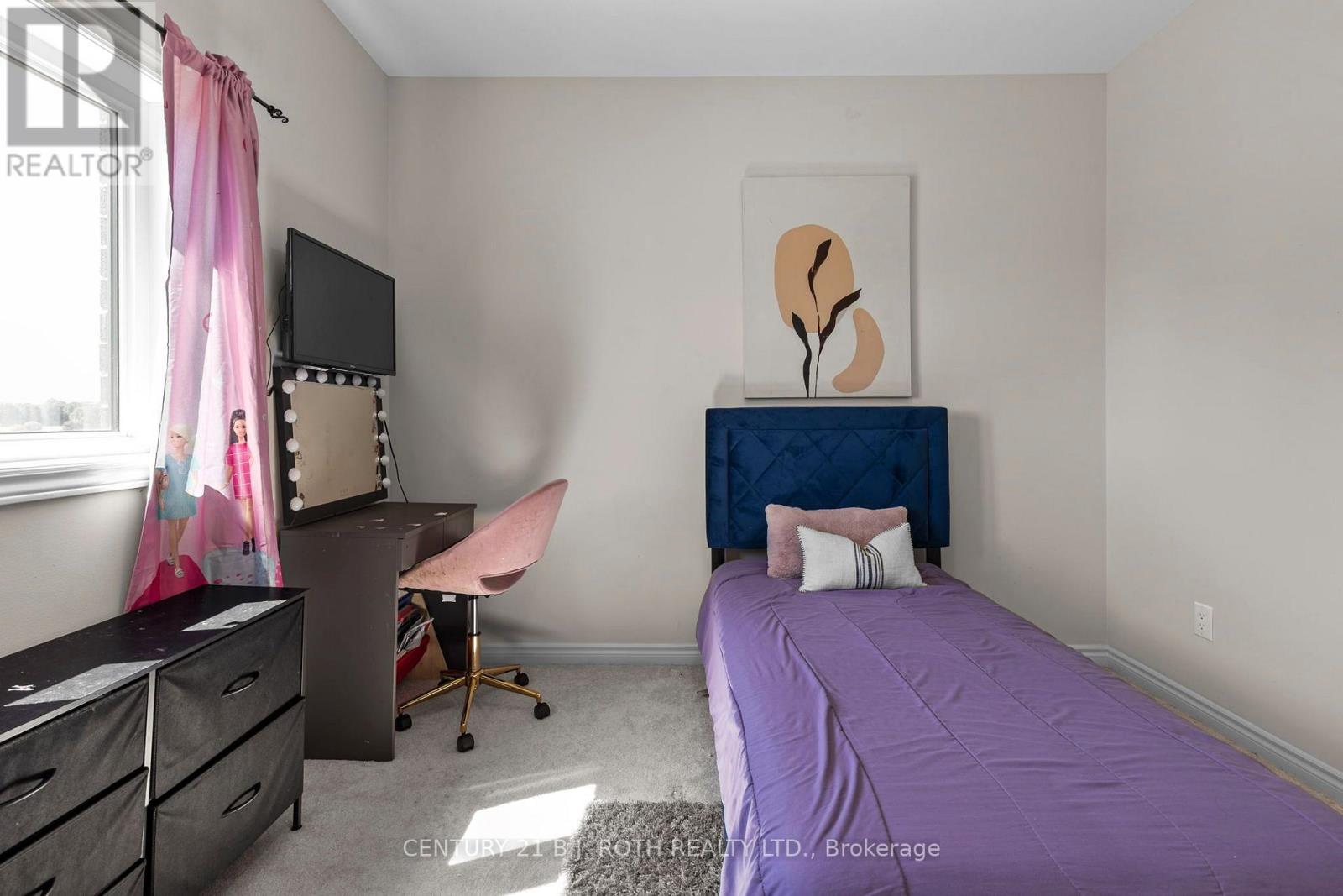 6 Henderson Street Property Photo 31