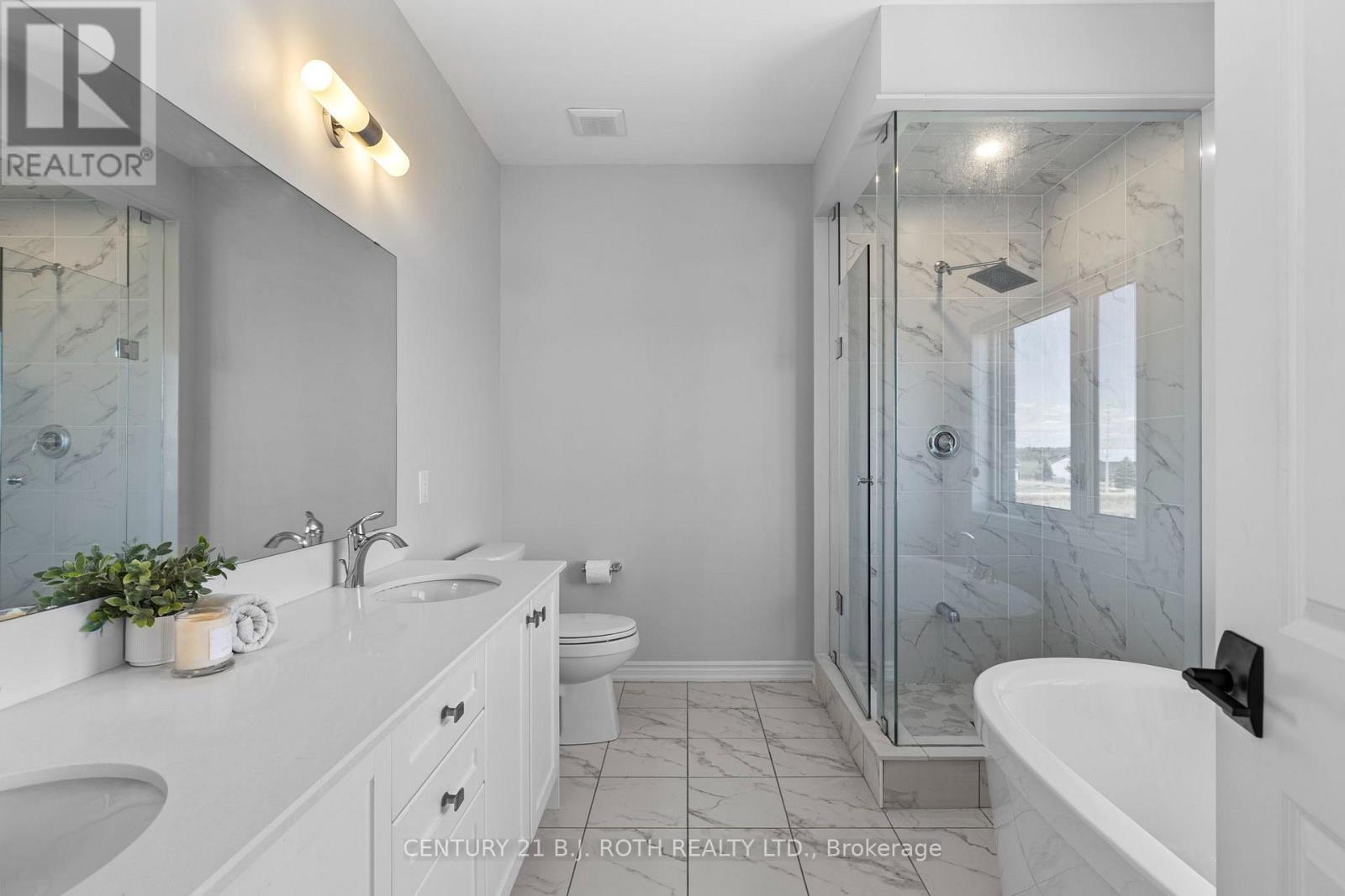 6 Henderson Street Property Photo 36
