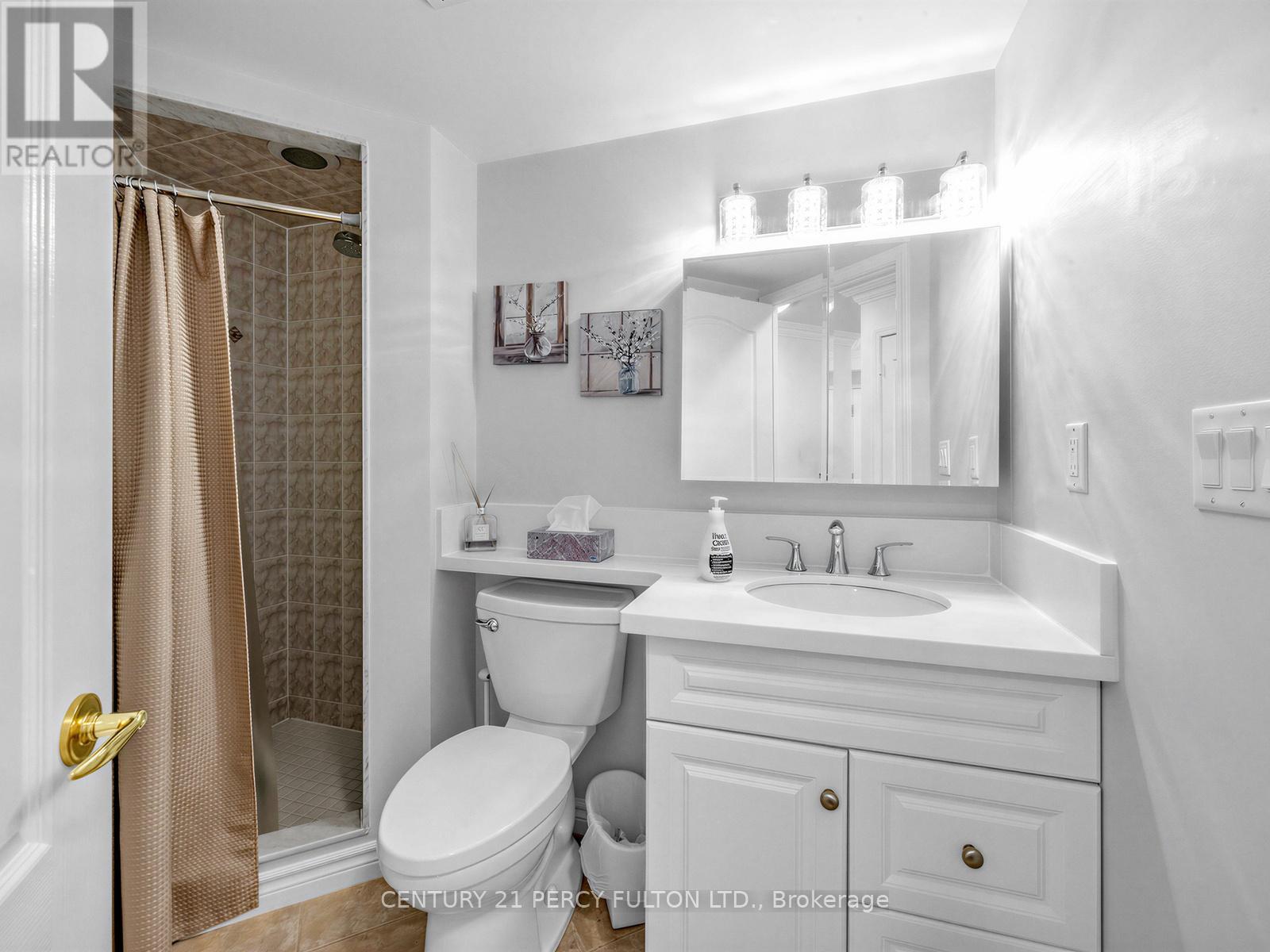 201 - 745 New Westminster Drive Property Photo 18