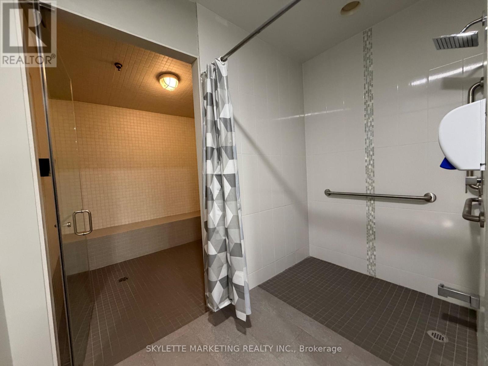 Ph13 - 75 King William Crescent Property Photo 26