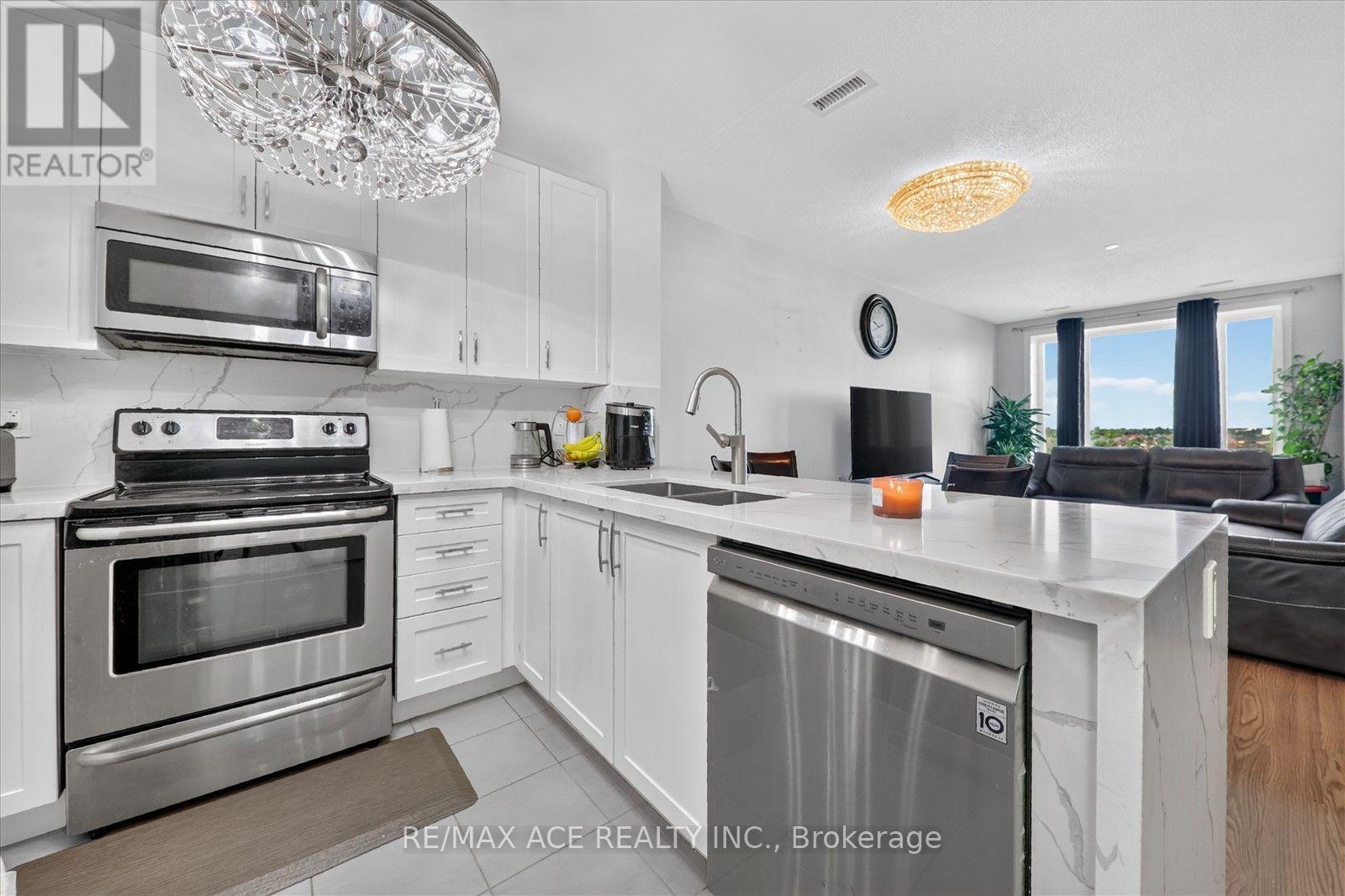 615 - 7400 Markham Road Property Photo 10