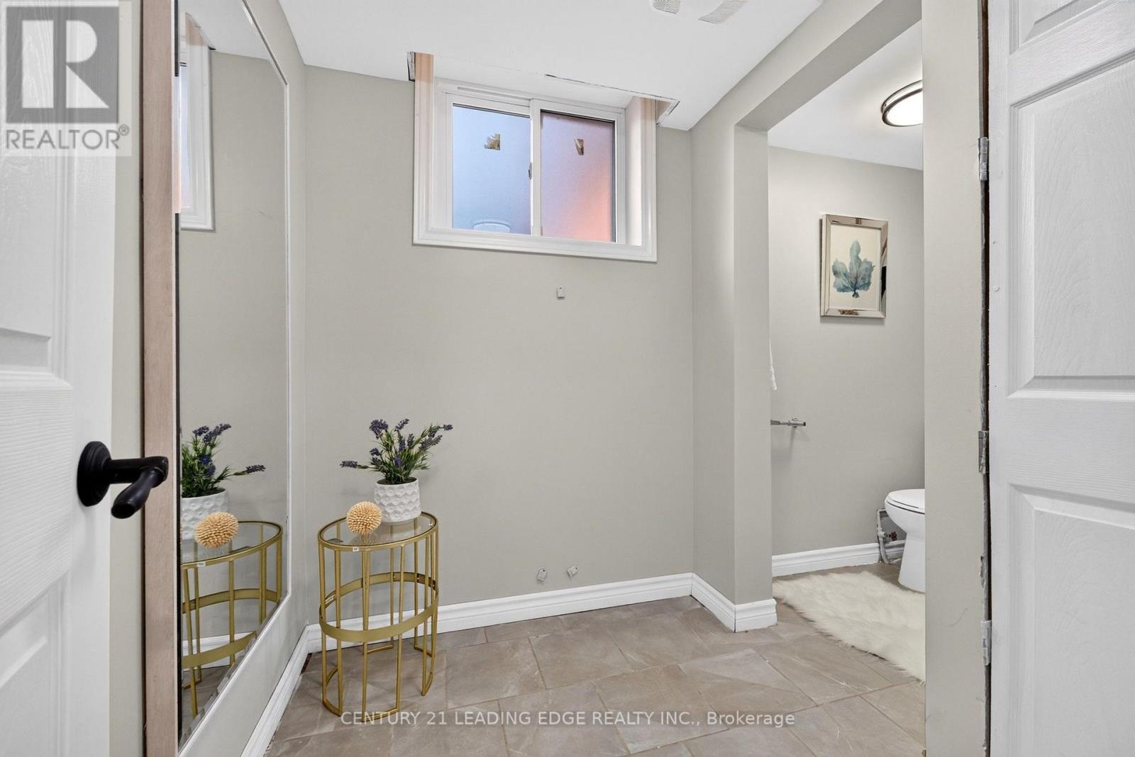 24 Lincoln Green Drive Property Photo 40