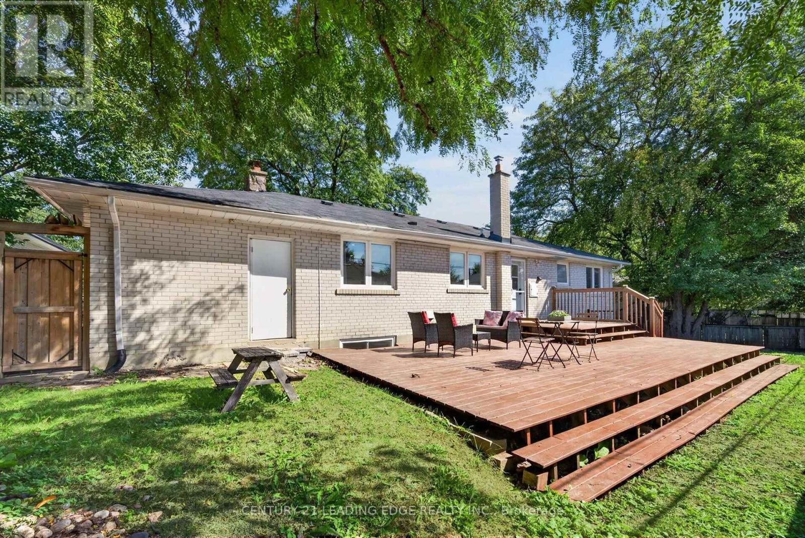 24 Lincoln Green Drive Property Photo 47
