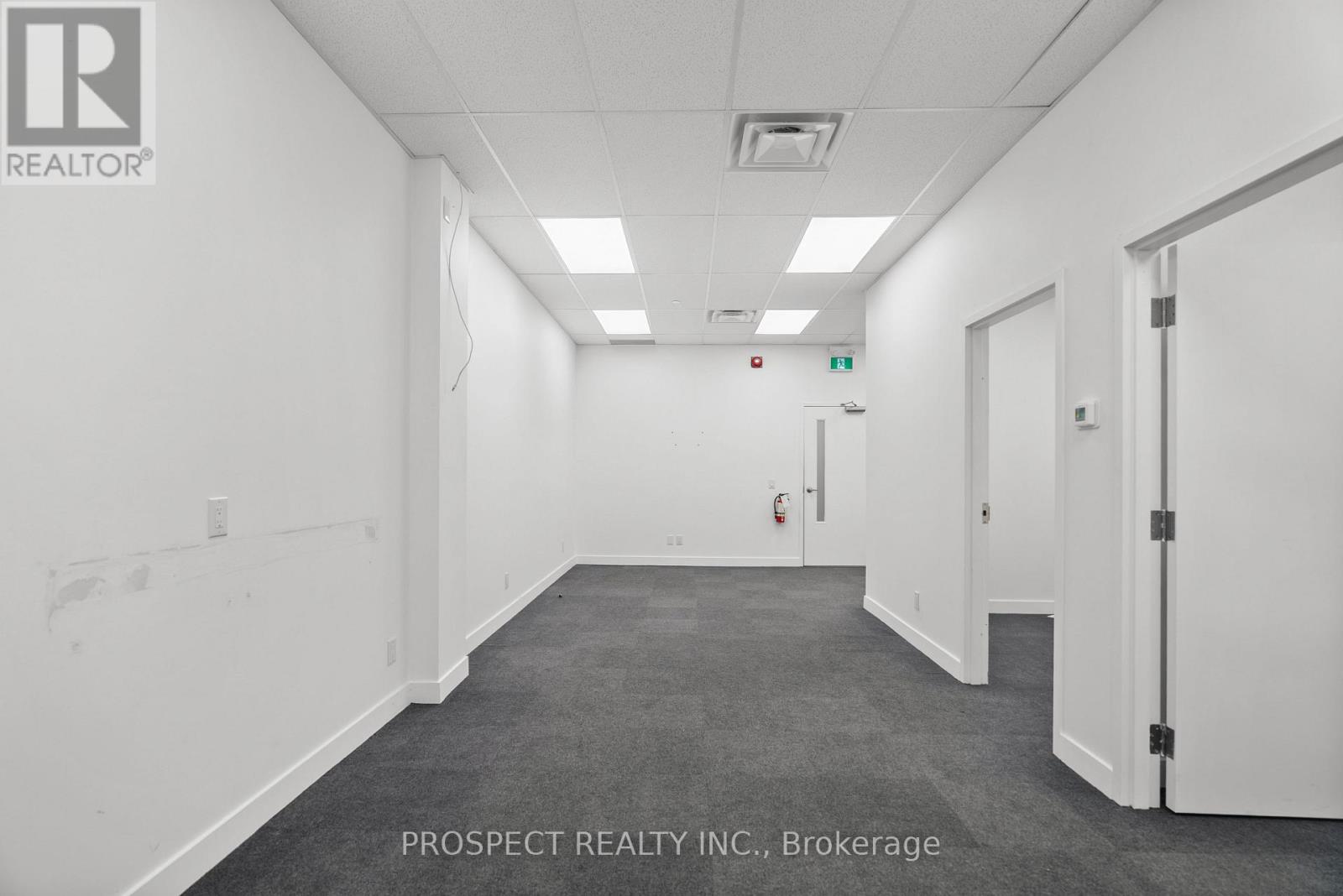 44 D & F - 4000 Steeles Avenue W Property Photo 6