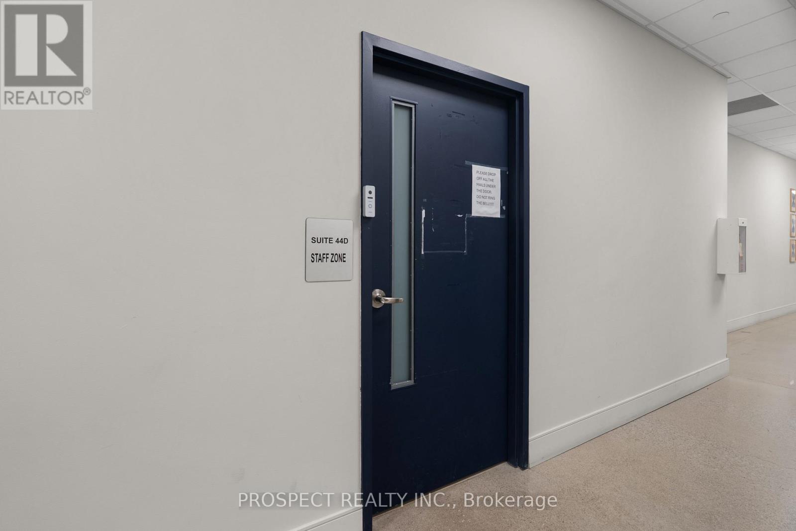 44 D & F - 4000 Steeles Avenue W Property Photo 11