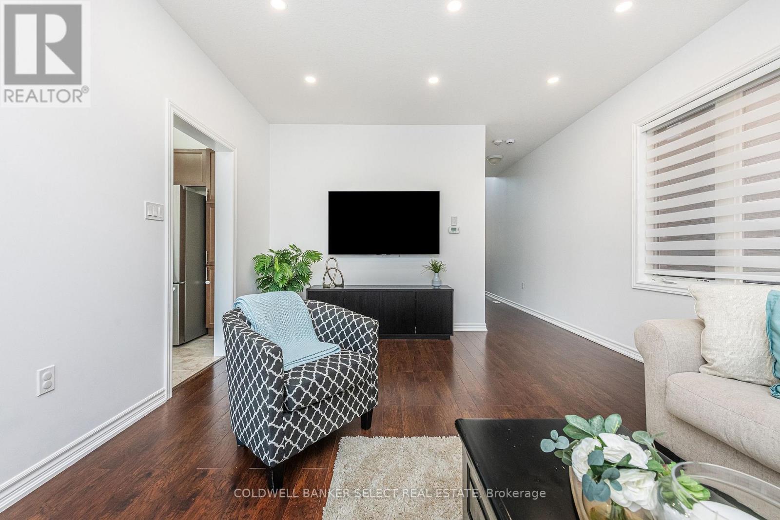 45 Holt Drive Property Photo 10