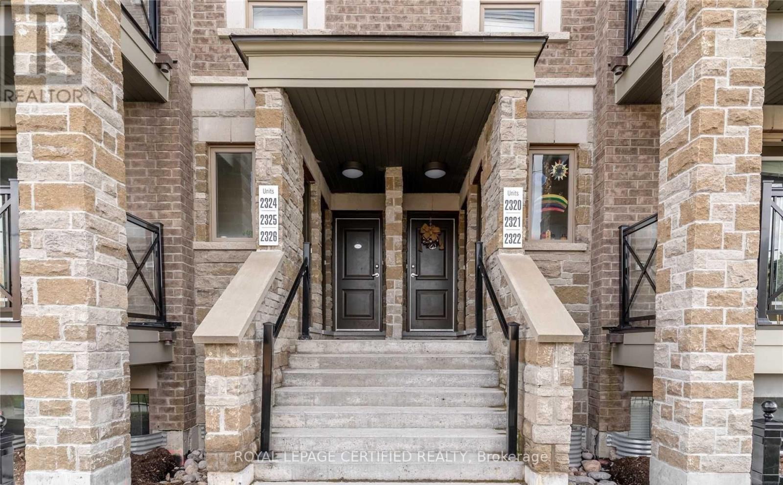2325 - 20 Westmeath Lane Property Photo 2
