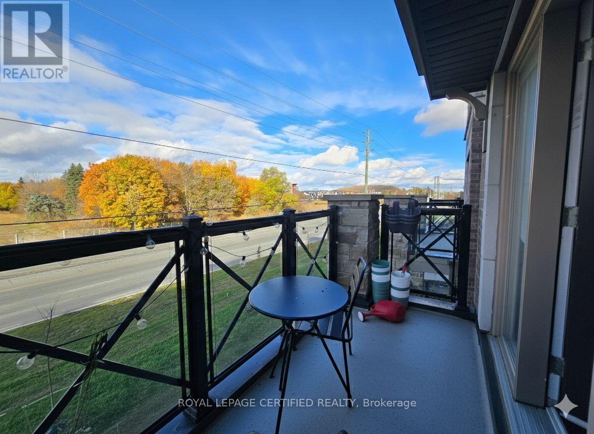2325 - 20 Westmeath Lane Property Photo 11