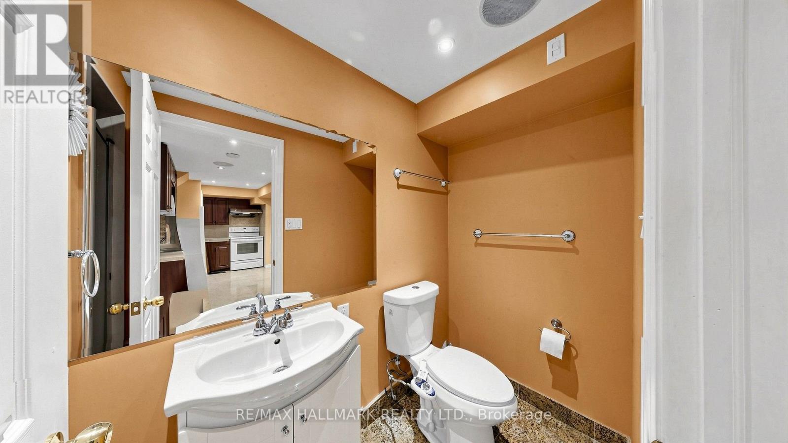 336 St Joan Of Arc Avenue Property Photo 34
