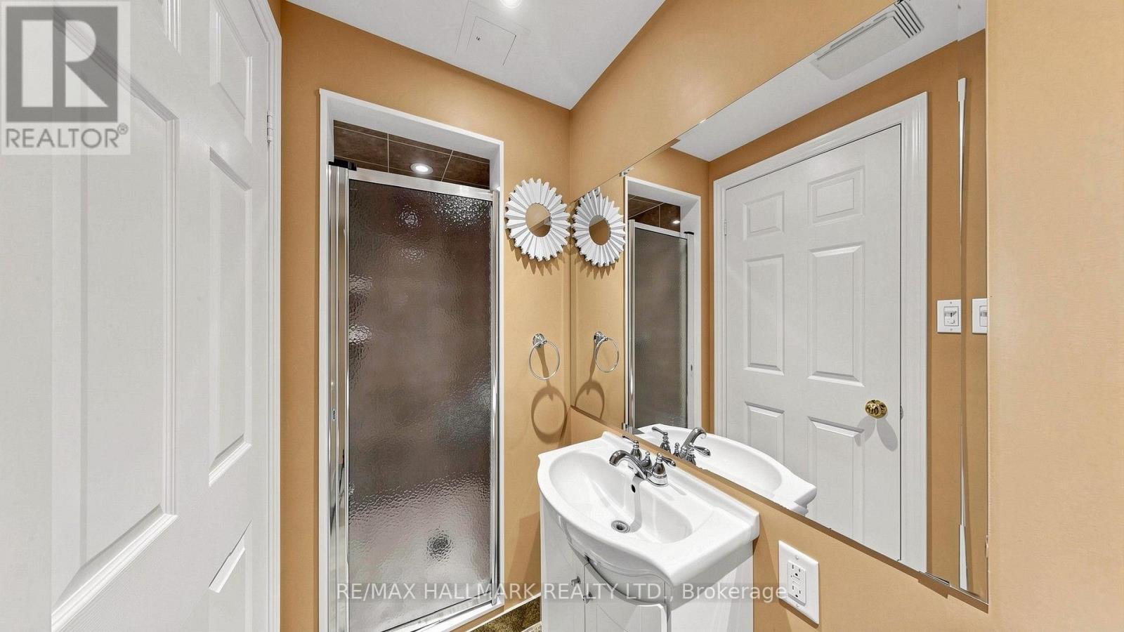 336 St Joan Of Arc Avenue Property Photo 36